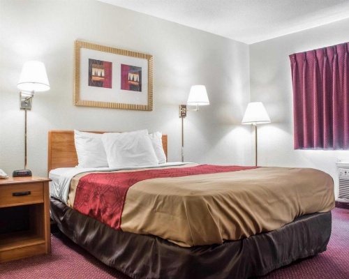 Econo Lodge Ithaca image 13