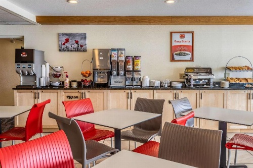 Econo Lodge Ithaca image 37