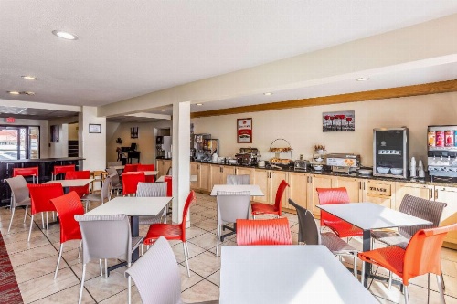 Econo Lodge Ithaca image 46