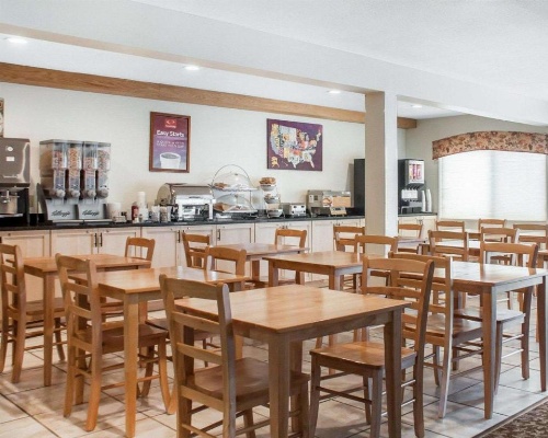 Econo Lodge Ithaca image 50